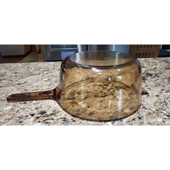VTG Corning Ware Vision Amber Glass Cookware 2.5 Liter Sauce Pan & Lid - Picture 6 of 12